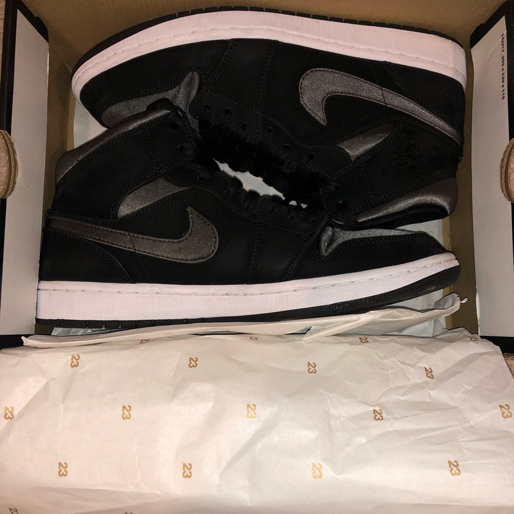 Air Jordan 1 - Picture 7 of 7